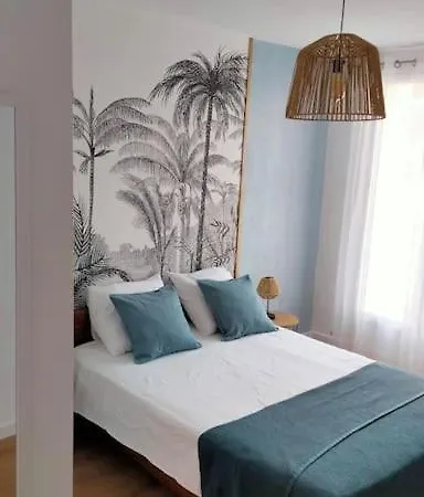 Appartement Terre Et Mer Hyeres Exterior photo