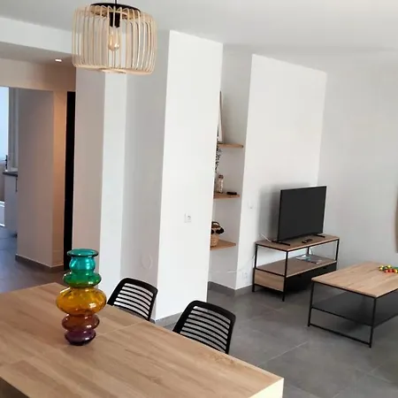 Appartement Terre Et Mer Hyeres Exterior photo